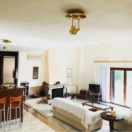 Bright & Spacious Seaview Villa Сивири Екстериор снимка